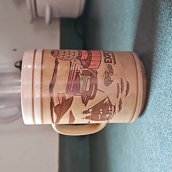 Expo 86 Vancouver mug - Picture 2 of 2